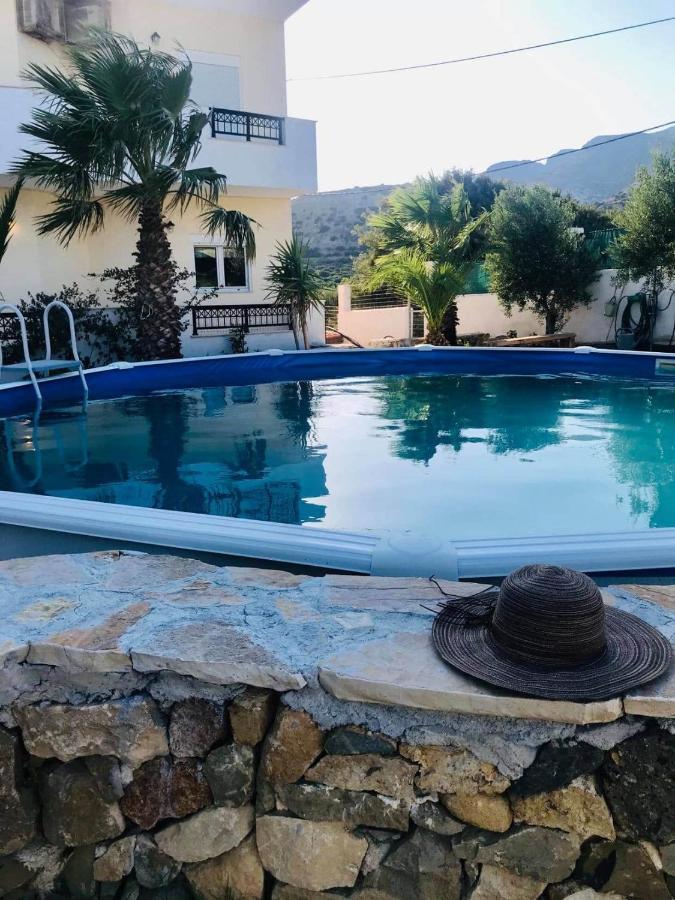 Villa Doxa Ierápetra Exteriör bild