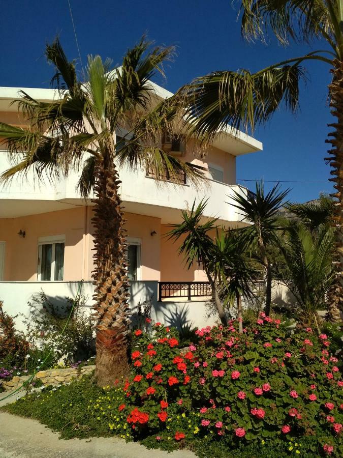 Villa Doxa Ierápetra Exteriör bild